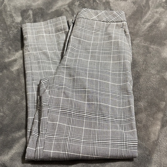 H&M Black and White Checkered Pants - Picture 3 of 4